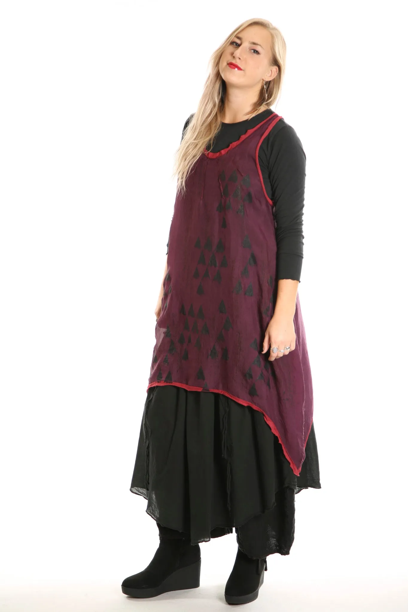 6113 B Organza Shift-Winterberry-hand printed with black/ ink triangles