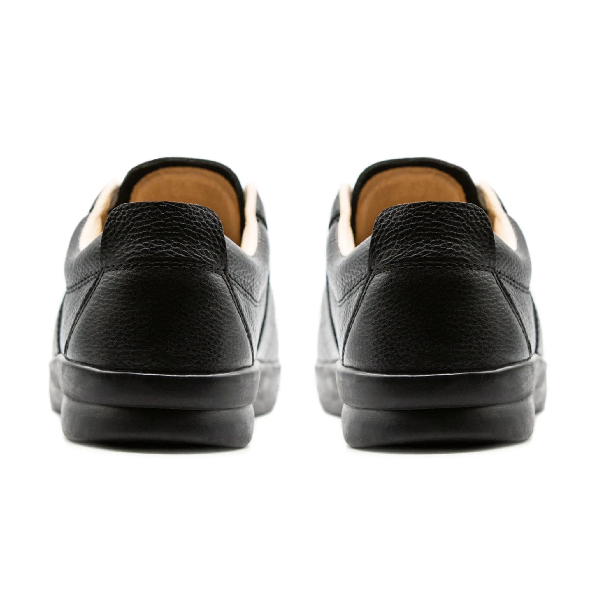Harmann Black / Black