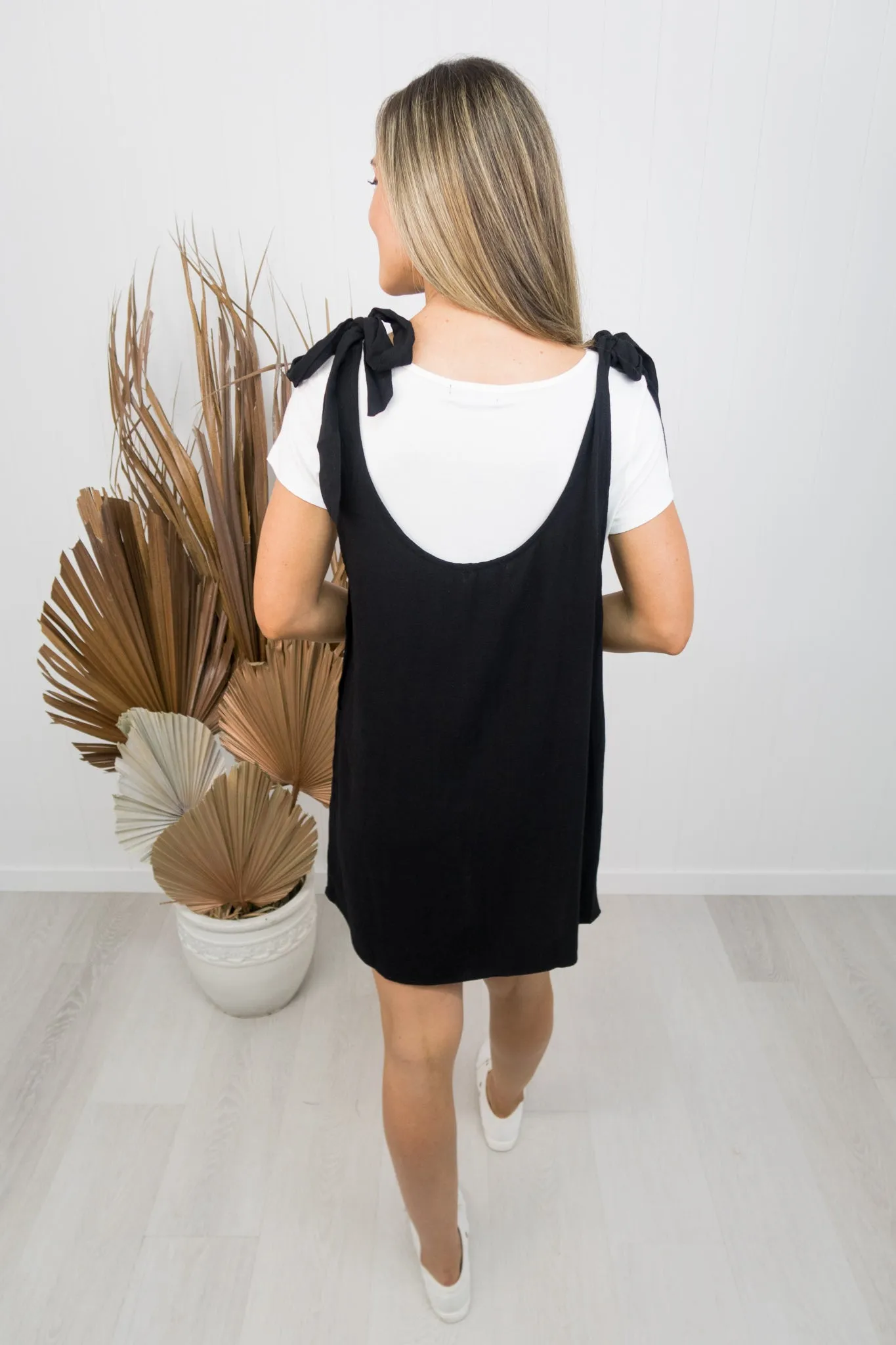 Naomi Pinafore -Black