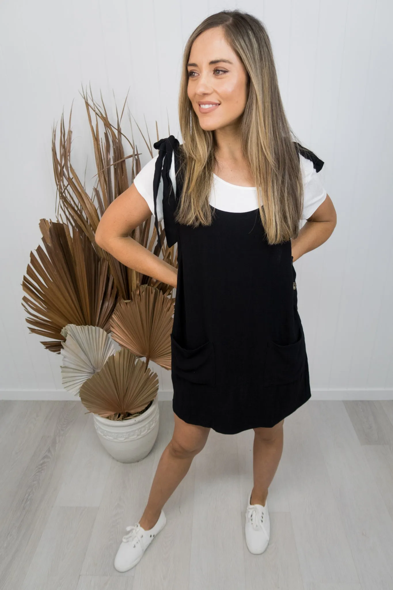 Naomi Pinafore -Black