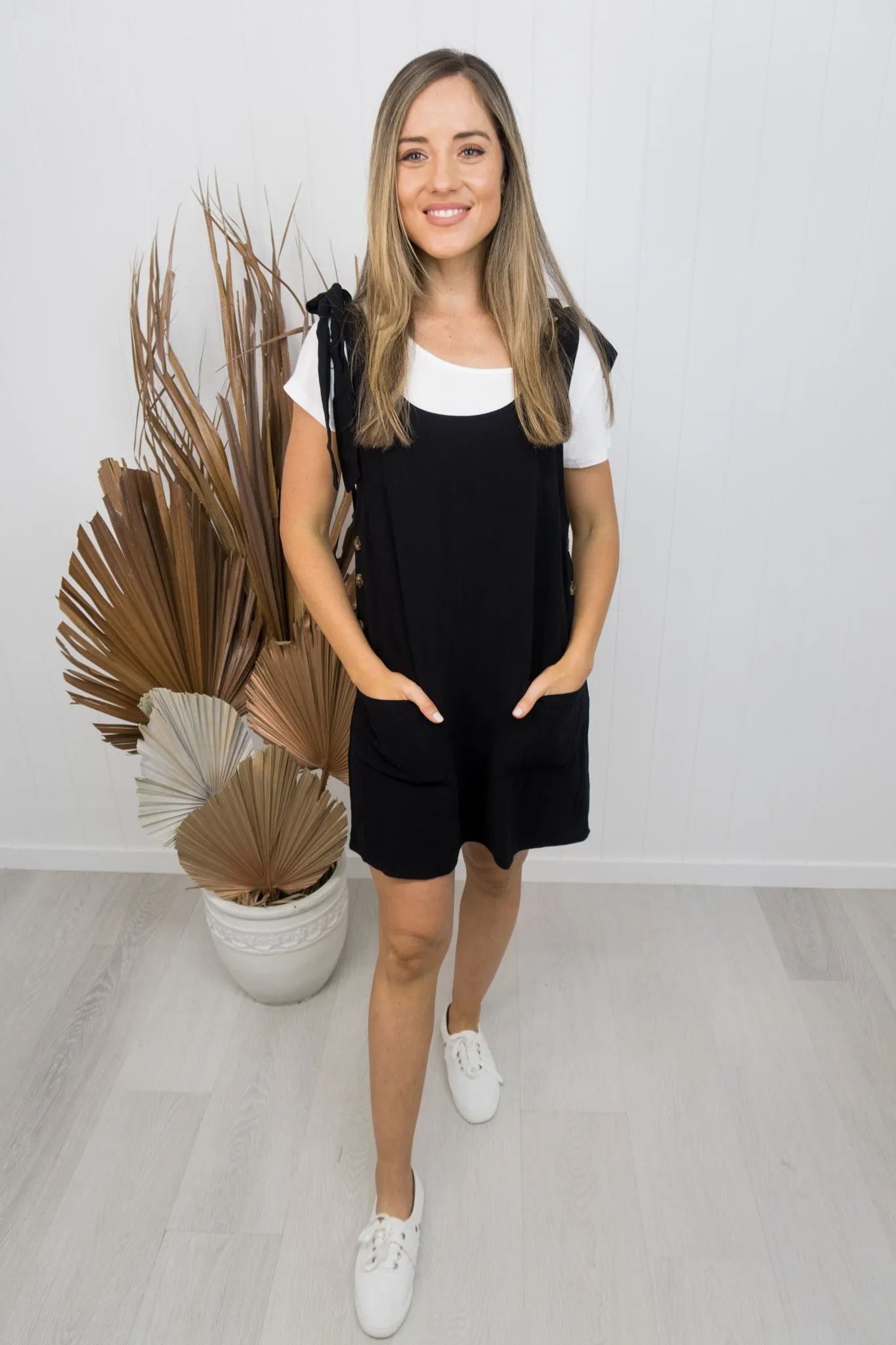 Naomi Pinafore -Black