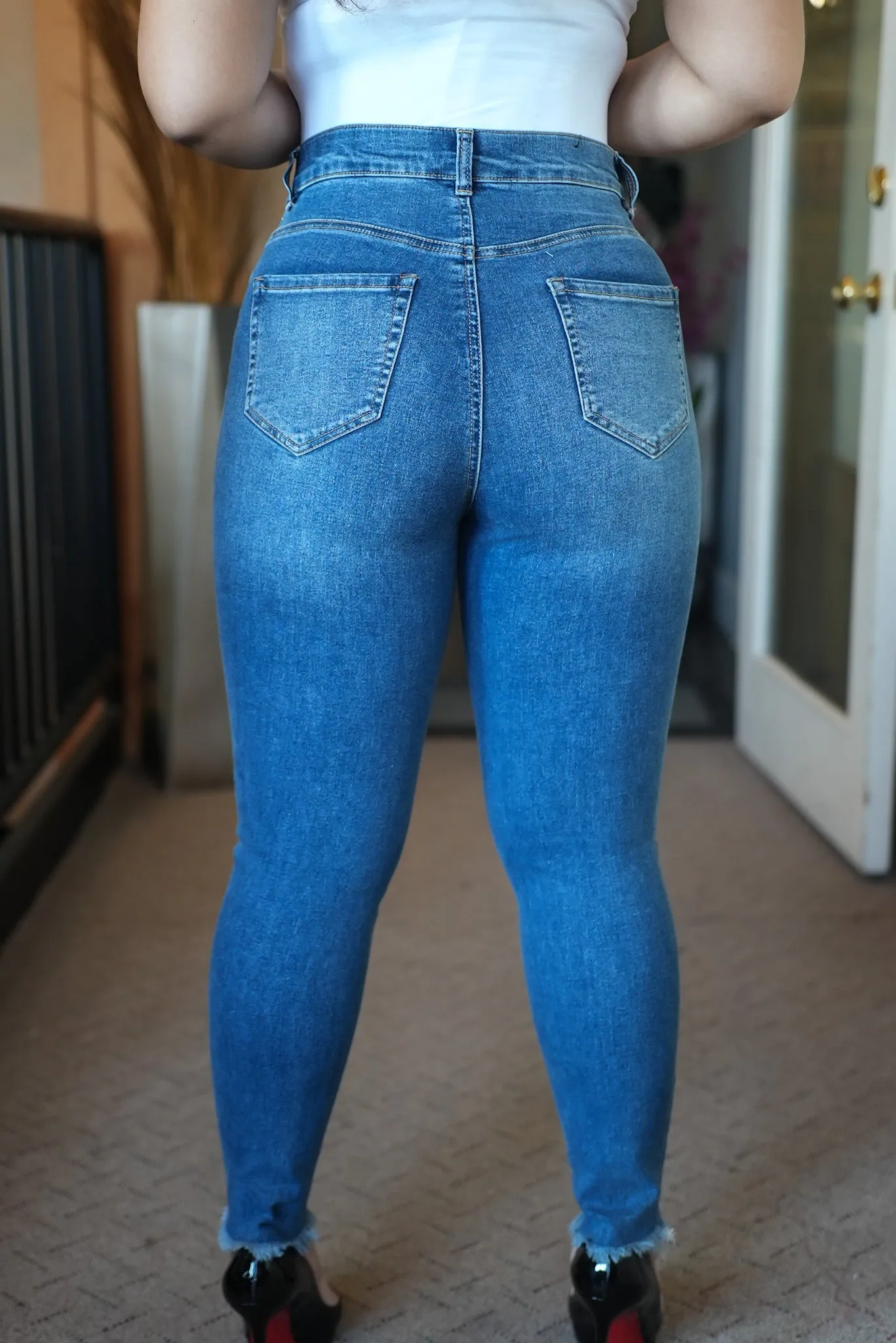 Stretch Distressed Jeans