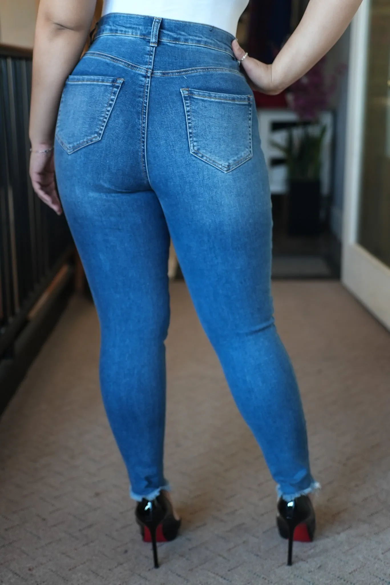 Stretch Distressed Jeans