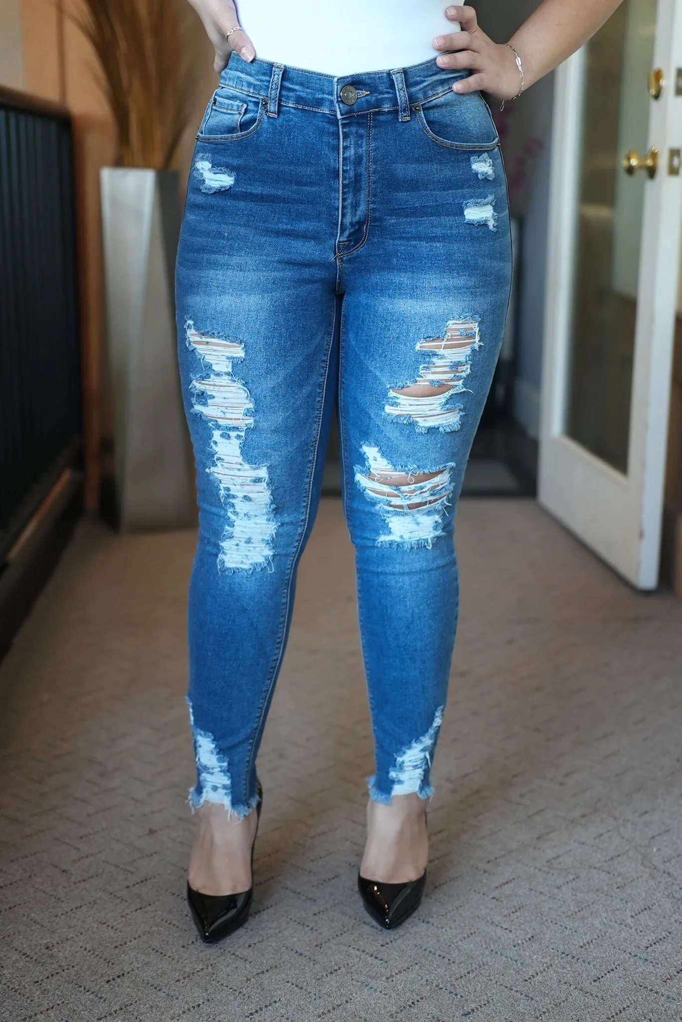 Stretch Distressed Jeans