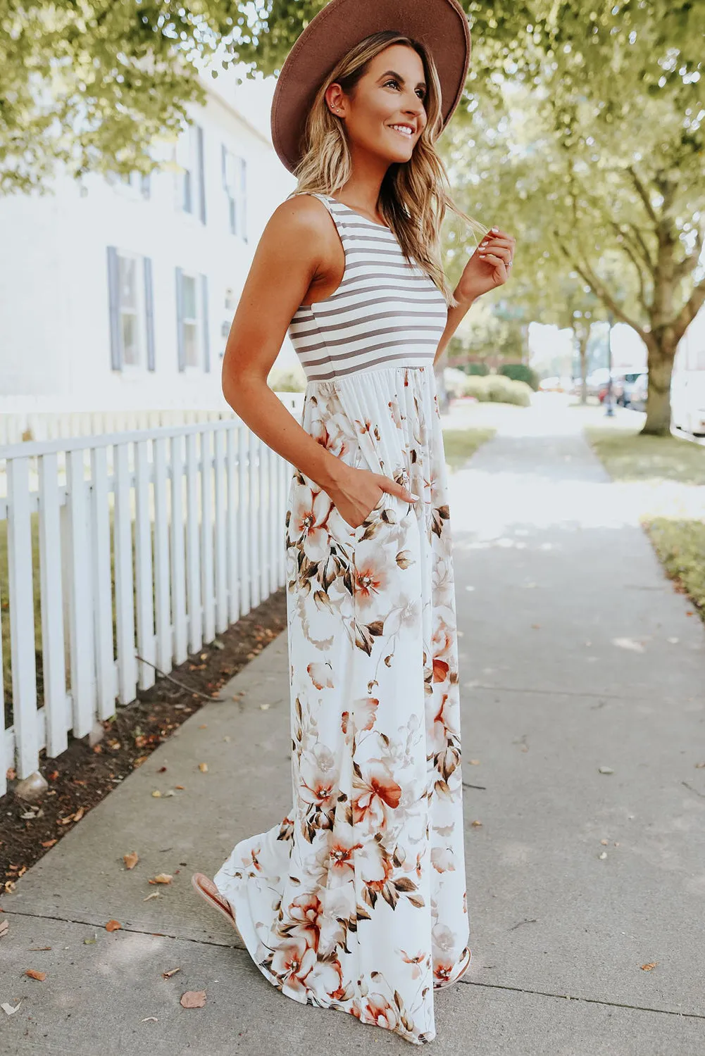 Striped Floral Print Sleeveless Maxi Dress with Pocket