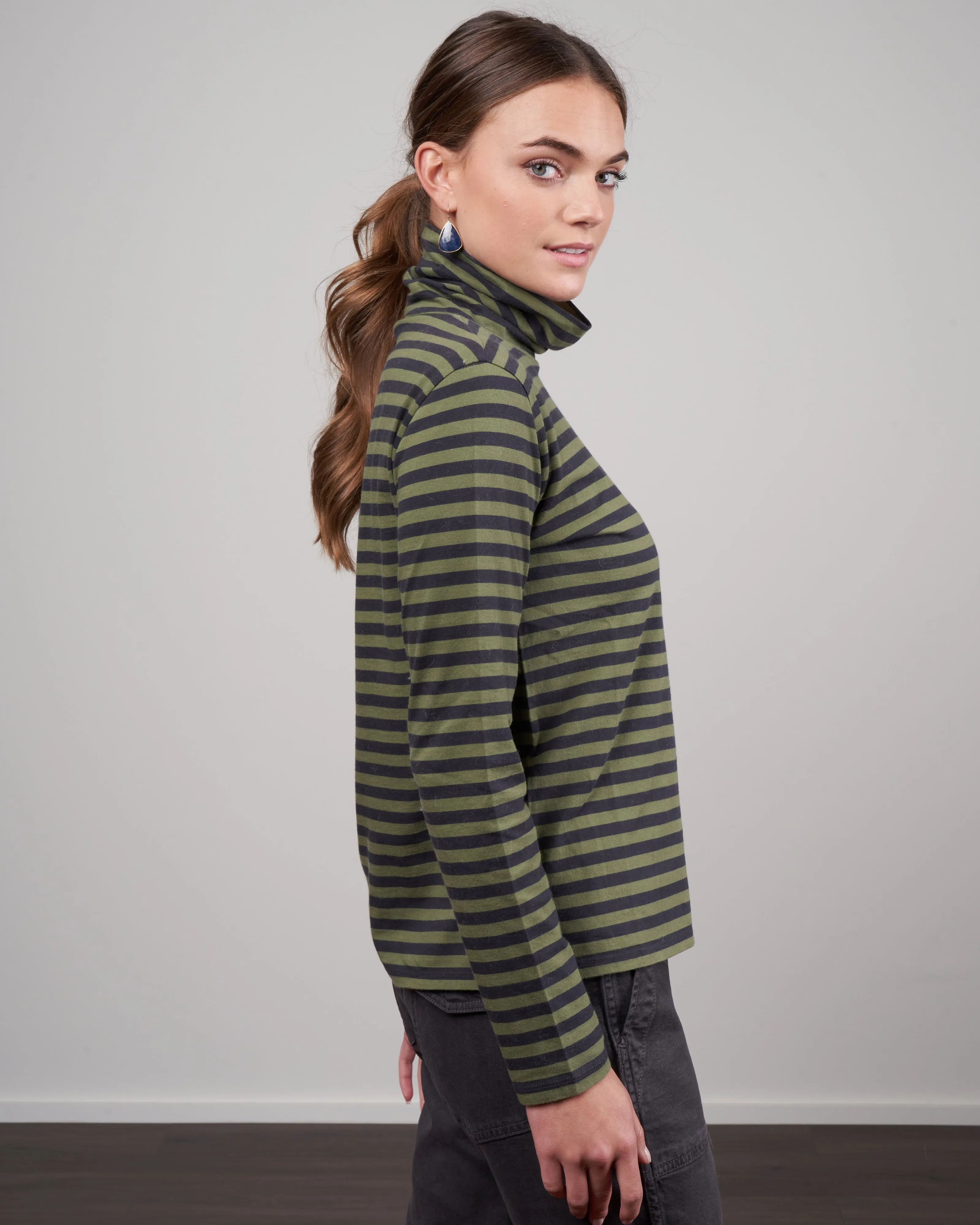 the turtleneck - army/graphite a gp